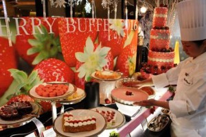 A strawberry dessert corner set up at a buffet-style restaurant in Hotel New Otani Makuhari (in Chiba-shi, Chiba prefecture)