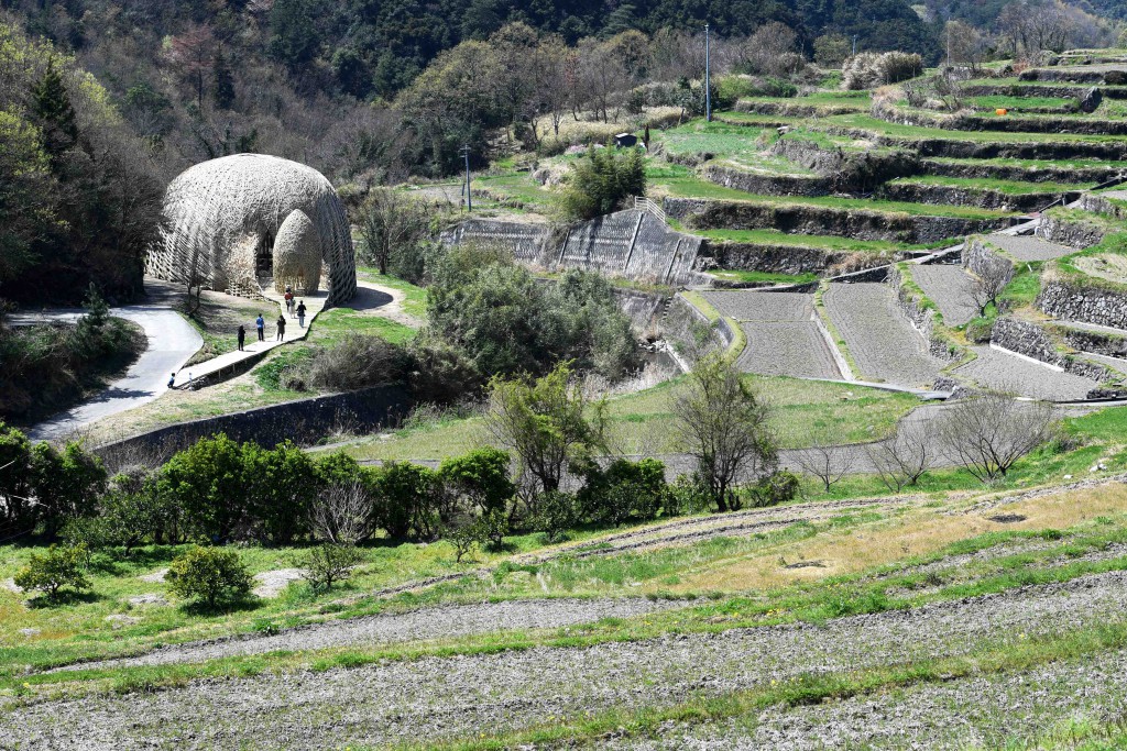 “Dream of Olive” made of bamboo (in Shodoshima-cho, Kagawa Prefecture)