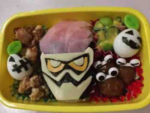Onigiri box lunches depicting popular anime characters. (Courtesy of TABLE FOR TWO)