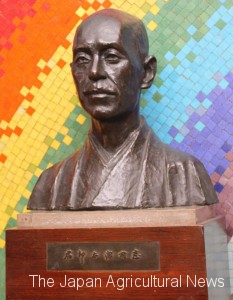 The statue of Gentaro Shimura